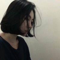 惗谂 阴天适合睡觉。醒来适