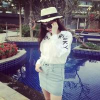 别忘了自己本质是个爱笑的人. People hav