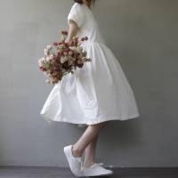 陈昔瞳 轻轻的拂动着我那一点