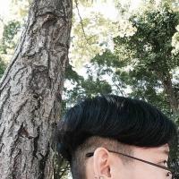 因为她喜欢所以我讨厌 晚自习的时候考试，拿