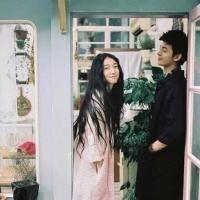 我们现在很好 满手鲜红当摘花。 败