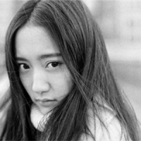 一句再见. 一生落魄，最爱自己。