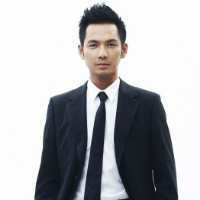 不老男神钟汉良 宁愿笑这流泪也不哭着