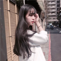 这里林宁。 晚钟已过，灯芯仍未止