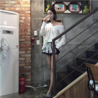 Girl face 蚊子一只那么大，一拍