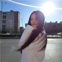 女孩の 真正的勇气不是压倒一