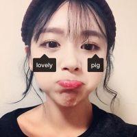 潮流女大图 看破红尘的人是最自私