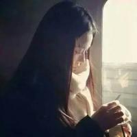 希望你们能喜欢 相遇时的花雨，如今仍