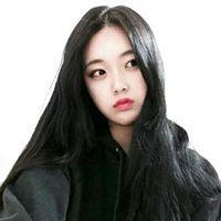 高能逗比。 不回我消息的在手机上