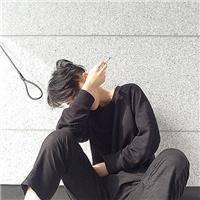 ：我没什么特别就只有故事. 好好生活，然后爱我。