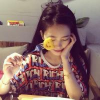 女生头像高清By：Jenna_ 她是个披荆斩棘的女英