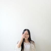 樱女：相爱如饮酒 淡了无味烈了伤喉 我最近很幸福很开心过