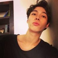 一直都在 相爱的两个人，吵架了