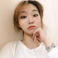 韩头像* 腿粗的妹子并不丢人