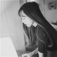 女孩の 早上开心的事就是：裹