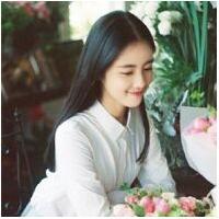 女孩の 早上开心的事就是：裹