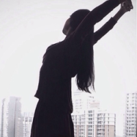 不管曾经与否，现在幸