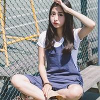 终于我与风烟俱净的你再无瓜葛。 我不断让自己变得优秀
