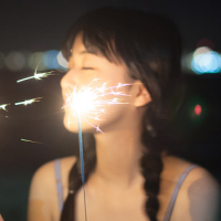 稚嫩吻痕 总有一些回忆，让我们