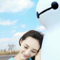 San 简单的微笑，宣释了自