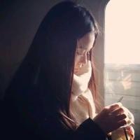 要去感恩别人对你的好 而不是去习惯 所谓的诗和远方，不过