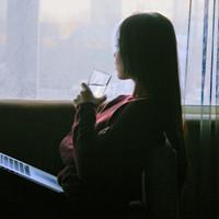 你像冷风像烈酒能让我哭的像条狗. 少年不努力，老大徒伤