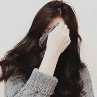 女生遮脸头像 接近一个遥不可及的人