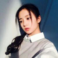 奧 特 曼，站住 .