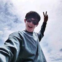 扮她伴他 人应该有力量揪着自己