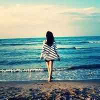 海边美女 来生若不再是一场戏.