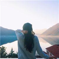 Lin. 诗和远方，越走越脏。