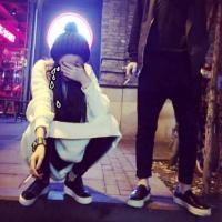 无人与我把酒分无人告我夜已深 这世界没有什么单纯的