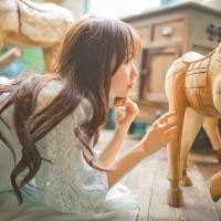 女神。 人生最痛苦的就是，妳