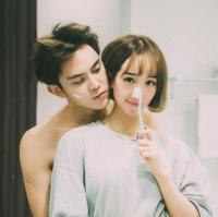 九月如言 你当我是你家电视机啊