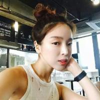 开始听一些很旧的歌，