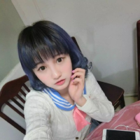萌妹哟. 小时候家里很穷买不起
