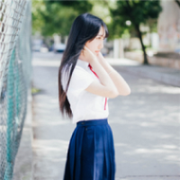 蹙眉 只是女人容易一往情深