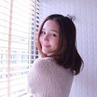 Li Hai Na. 交个知心朋友比一段不