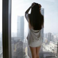 那个让你流泪的，是你