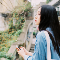 爲何.在分手後.依然