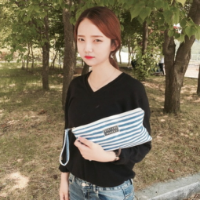 恩。 人生嘛，就是笑笑别人