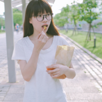 十元 ·少女灵魂的纯洁是由