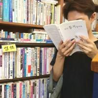 九月如言 因为无能为力，所以顺