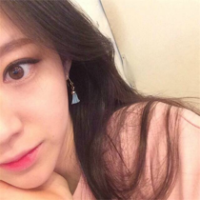 婷妹妹. 生活不易，全靠演技。