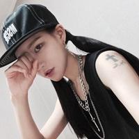 一马不跨两鞍 当有人说幸福时，我第