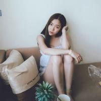 纤骨：我吹过清风喝过烈酒爱过你 不必隐瞒全世界独自坐