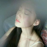 吻一下如何 微风轻轻拂过脸，仿佛