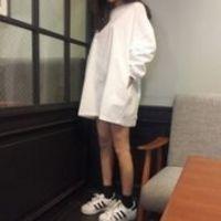 纤骨：那时总以为两个人就不会孤单 风最流氓了 把我发型
