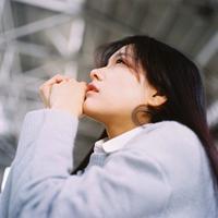 骆驼不会流泪因为知道水的珍贵. 我只是一个平凡的女人