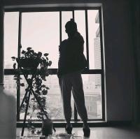 《梁惠子》 有些人做朋友比作恋人